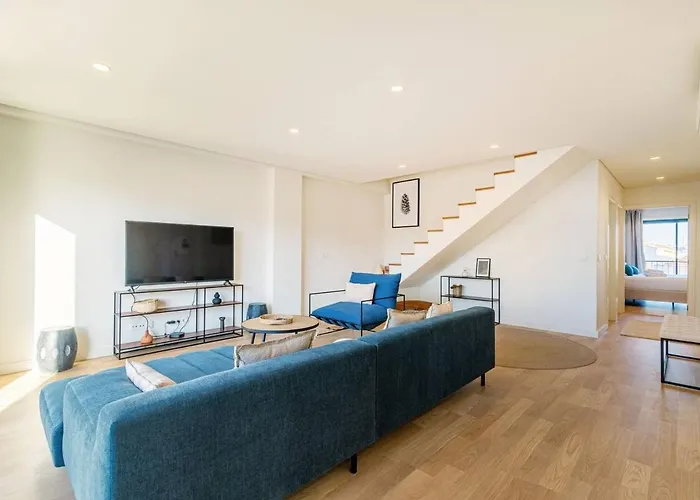 Διαμέρισμα Large Terrace In Paraiso Iii