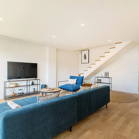 Large Terrace In Paraiso Iii