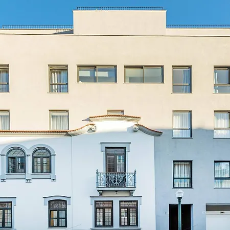 Large Terrace In Paraiso Iii * Порту