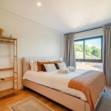 아파트 Large Terrace In Paraiso Iii